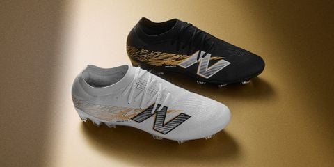 Kỷ niệm 10 năm silo Furon, New Balance trình làng “Anniversary Pack”