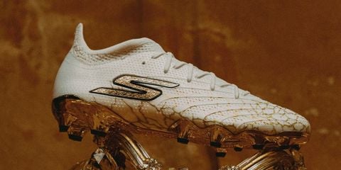 Skechers ra mắt bộ sưu tập giày đá bóng “Electrum Pack” mới