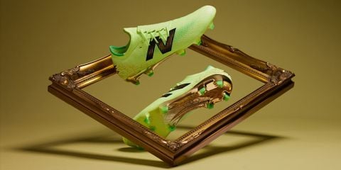 New Balance ra mắt mẫu giày đá bóng Furon v7+ Saka Signature ‘Lime Glow’