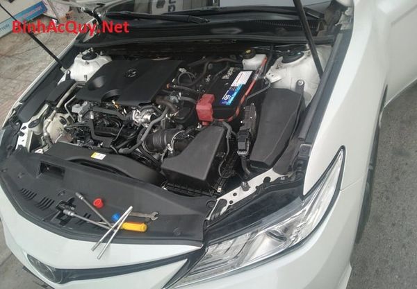 Thay ắc quy xe toyota camry đời mới 2020 tại quận gò vấp tphcm