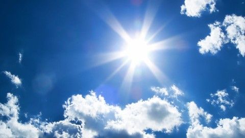 Có cần thiết dùng máy hút ẩm dân dụng quanh năm?