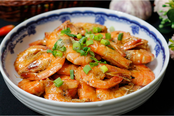 Tôm rim nước mắm - Cách làm đơn giản, hương vị đậm đà