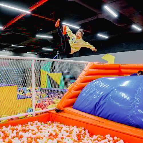 Đệm hơi bật nhảy