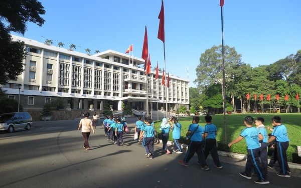 Địa điểm tổ chức hoạt động ngoại khóa cho học sinh ở Sài Gòn - Dinh Độc Lập