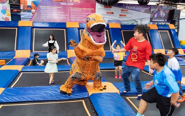 địa điểm leo núi nhân tạo trong nhà ở Cần Thơ - Jump Arena