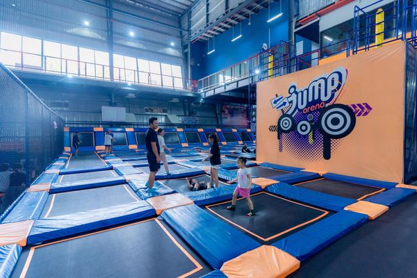 khu mừng rỡ nghịch ngợm tre em jump arena