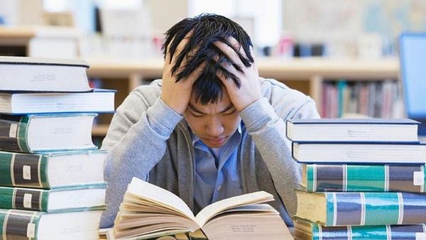 khủng hoảng tâm lý tuổi dậy thì