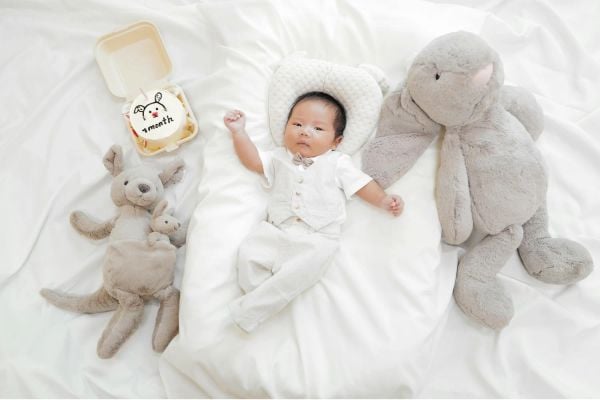 Lời chúc đầy tháng cho con trai với nhiều mong ước và kỳ vọng