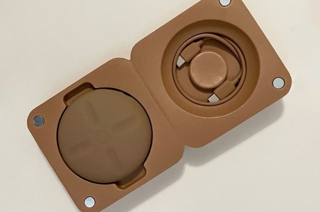 DONDA 2 trên nền tảng âm nhạc hoàn toàn mới: STEM PLAYER!