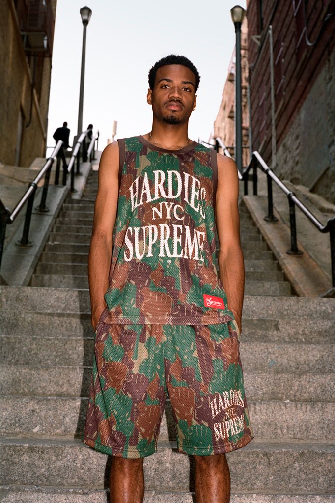 Supreme x Hardies Hardware ra mắt bộ sưu tập Spring 2023