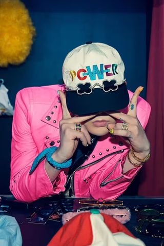 Gentle Monster ra mắt kính mắt custom cho G-DRAGON