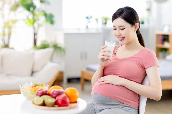 Lợi ích của việc uống sữa bầu khi mang thai