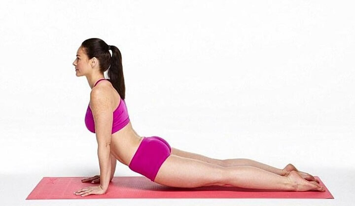 Bài tập Yoga tư thế rắn hổ mang Cobra pose