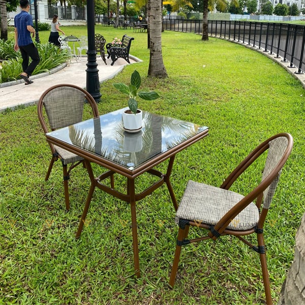 Mẹo Giúp Bàn Ghế Ngoài Trời Bền Đẹp Lâu Dài