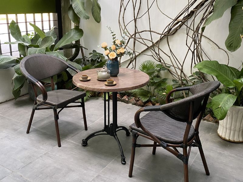 Những lưu ý cần bỏ túi khi muốn chọn ghế phù hợp cho quán cafe