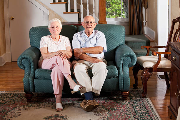 Top Mẫu Ghế Sofa Cho Người Già Được Yêu Thích