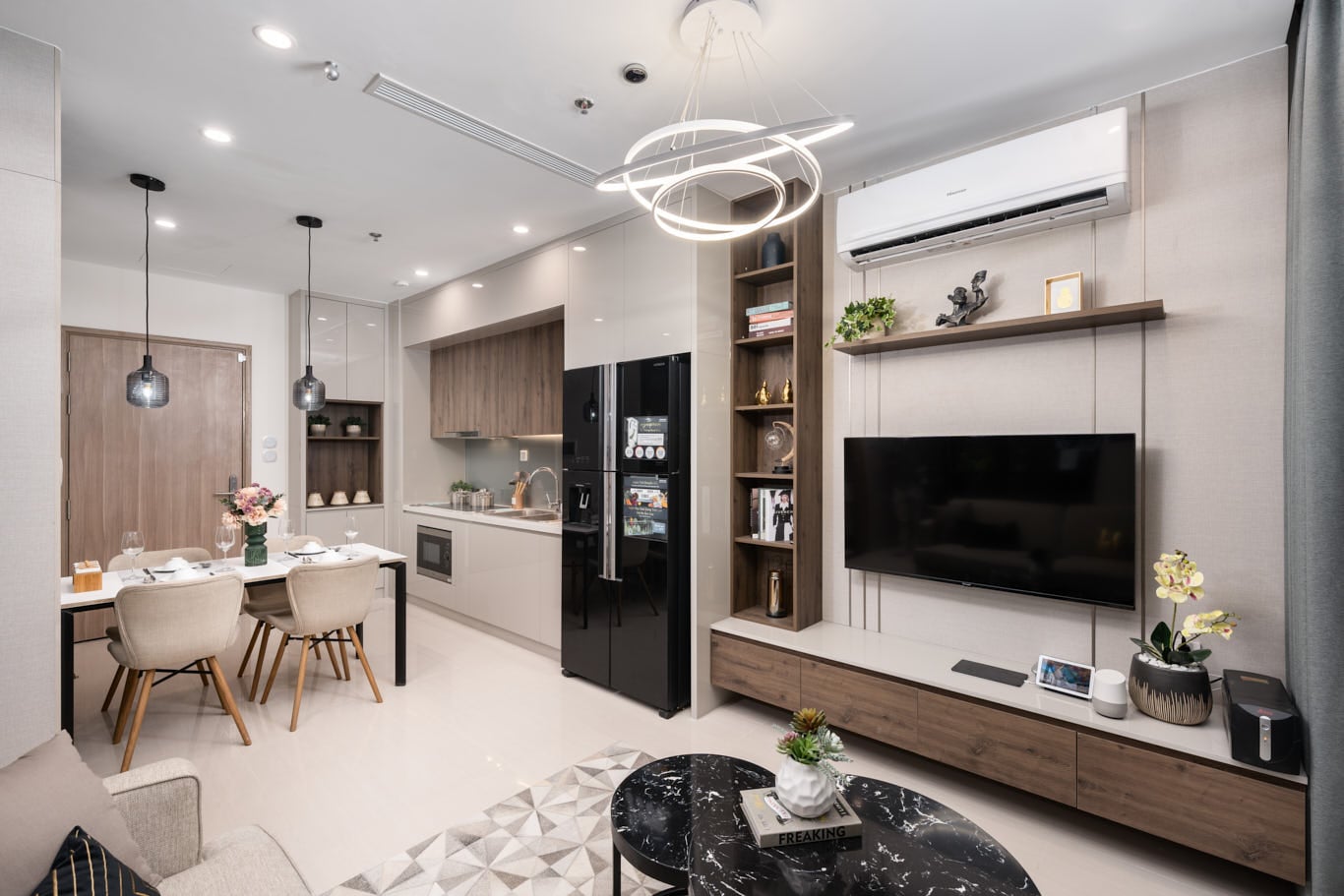 VINHOMES SMART CITY 2PN+