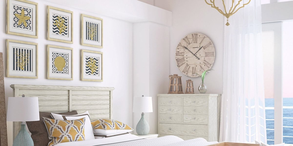 Có Nên Treo Đồng Hồ Đối Diện Cửa Chính