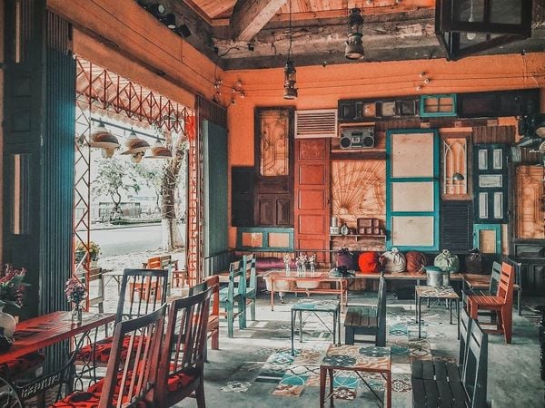 Nội thất hữu ninh