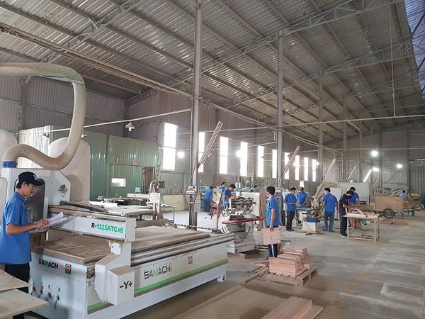 xuong san xuat noi that tphcm
