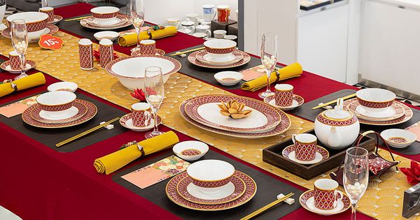 Gợi ý 4 kiểu bài trí bàn ăn Tết Giáp Thìn