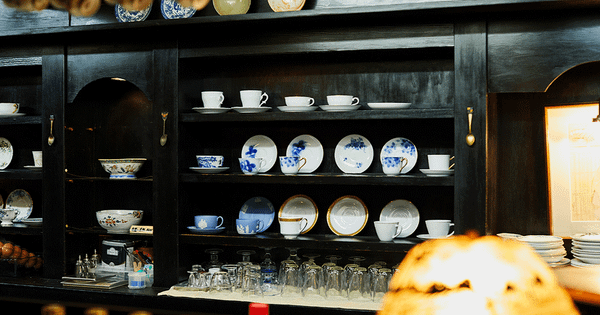 Bắt gặp tách sứ Noritake tại quán cà phê ẩn mình trong lòng thành phố Nagoya