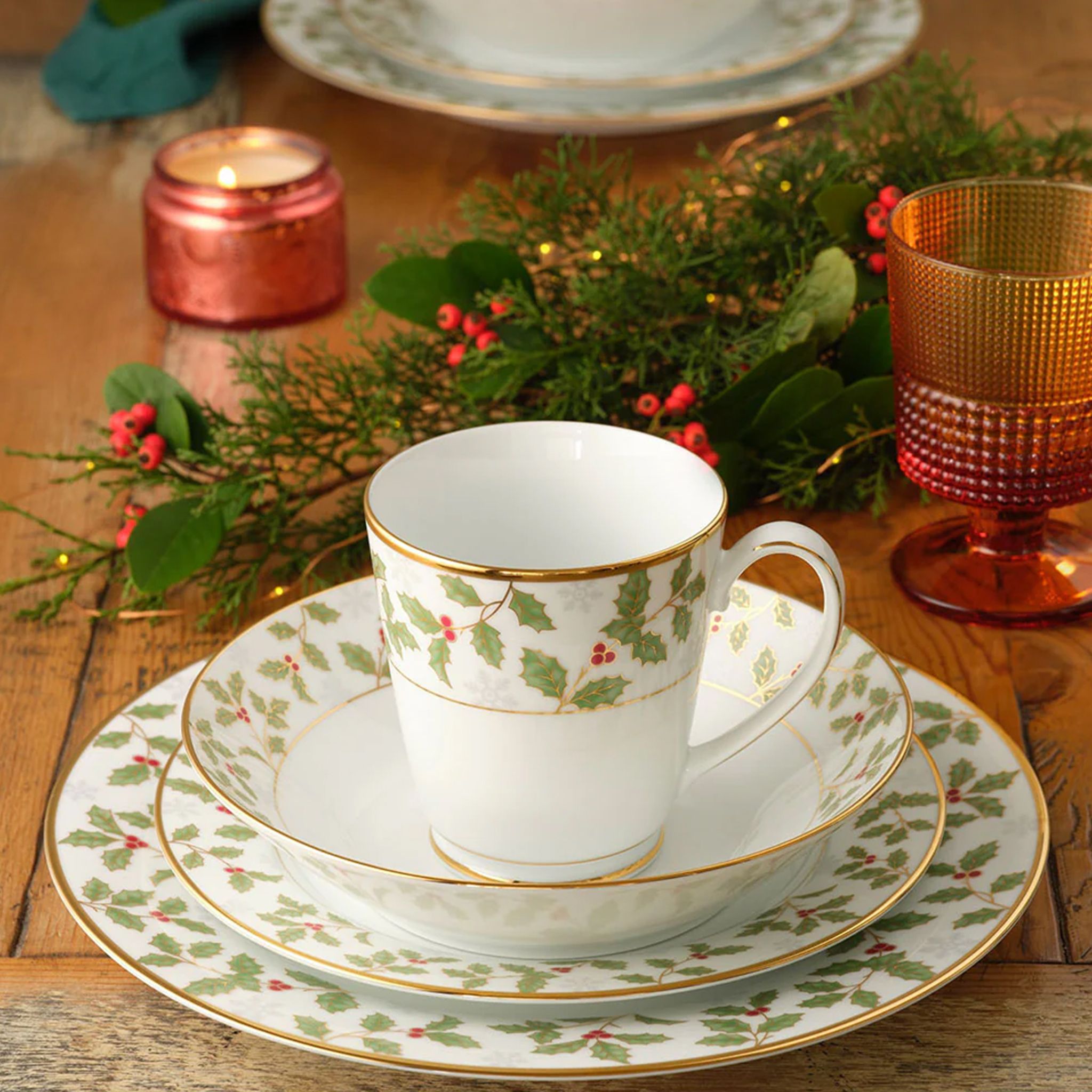 holly and berry gold