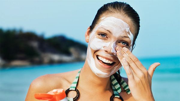 Mỹ phẩm chống nắng giúp bảo vệ da bạn như thế nào?