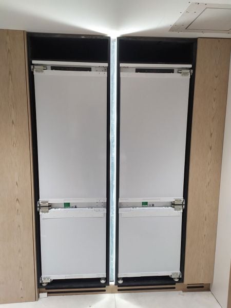 Tủ lạnh âm tủ Malloca 246EBI, lắp đặt âm toàn phần sang trọng tinh tế