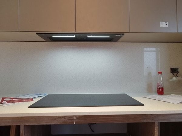 Hút mùi âm tủ Malloca MH 700GT, lắp đặt âm toàn phần sang trọng tinh tế