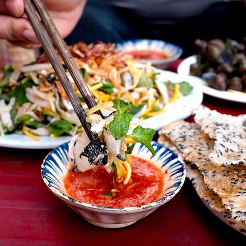 Lạ lẫm gỏi ốc côn giòn ngon, lạ miệng đổi món cho cả nhà cuối tuần