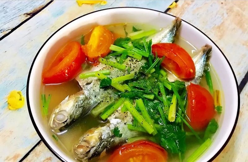 Cá bạc má nấu ngót