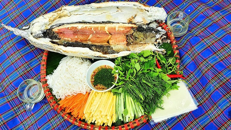 Cá hồng Mỹ nướng muối tuyết
