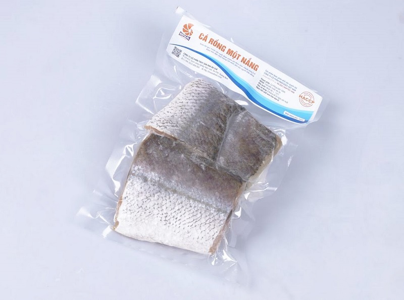 Thịt cá rồng một nắng