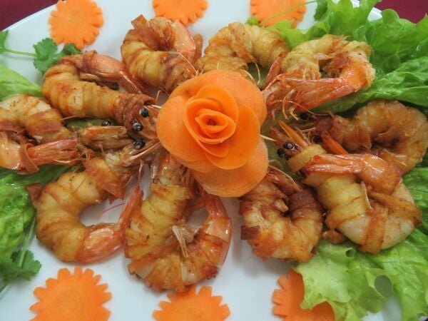 Tôm chiên bơ tỏi