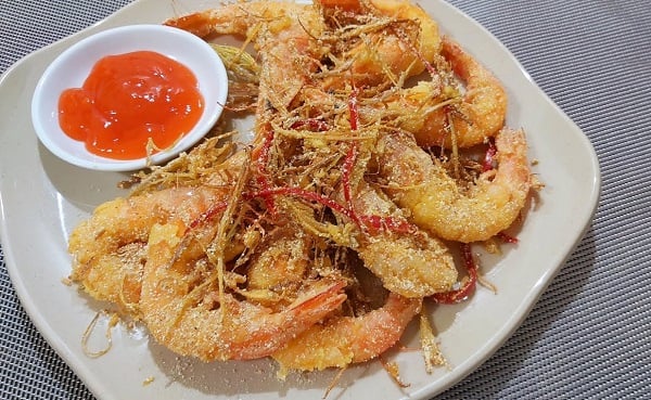 Tôm rang muối hạt