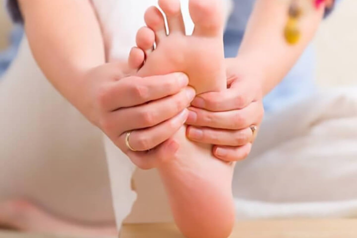 Tổng quan về đau giữa lòng bàn chân