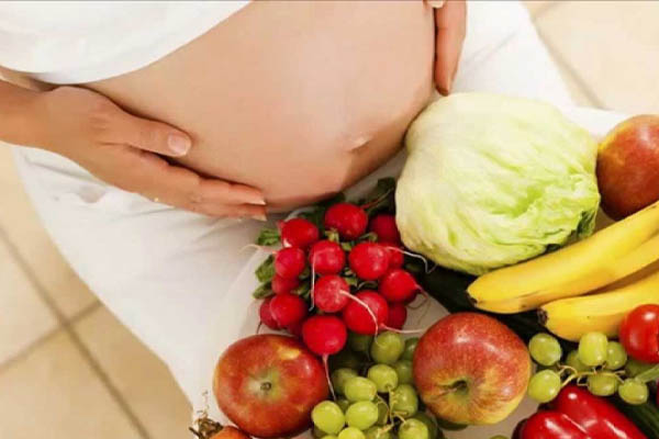 sử dụng vitamin C ở phụ nữ mang thai