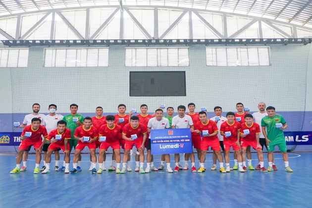 TPBVSK Lumedi-V hỗ trợ tăng cường sức khoẻ đường hô hấp cùng các VĐV Futsal