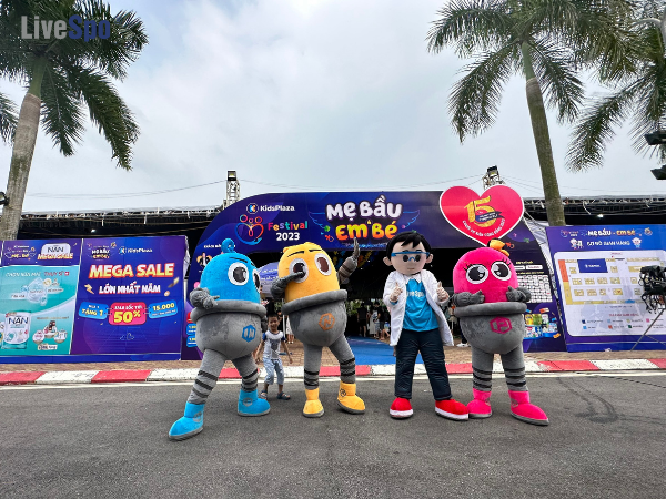 Biệt đội siêu lợi khuẩn NaCoPe khuấy động Festival Mẹ Bầu Và Em Bé 2023 tại Hà Nội