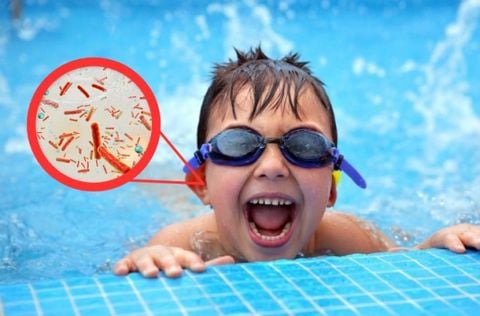 VÌ SAO TRẺ DỄ BỊ VIÊM TAI GIỮA, VIÊM XOANG VÀO MÙA HÈ?