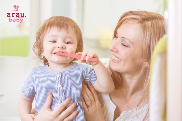 Hướng dẫn bé chải răng đúng cách để bảo vệ răng miệng thật tốt