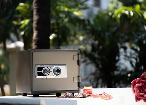 Chia sẻ 05 kinh nghiệm mua két sắt gia đình tốt cho bạn