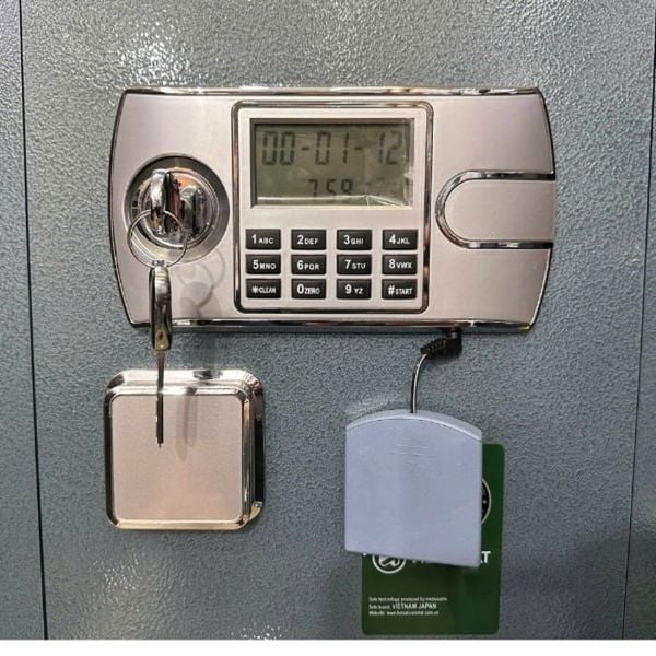 Cách dùng hộp tiếp pin két sắt hiệu quả và an toàn