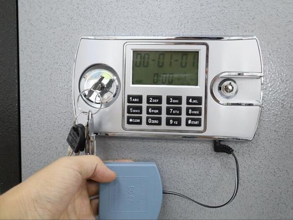 Một số cách khắc phục khi két sắt hết hộp tiếp pin