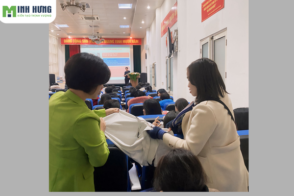 Minh Hưng kết hợp cùng đối tác Bưu điện tỉnh Hải Dương