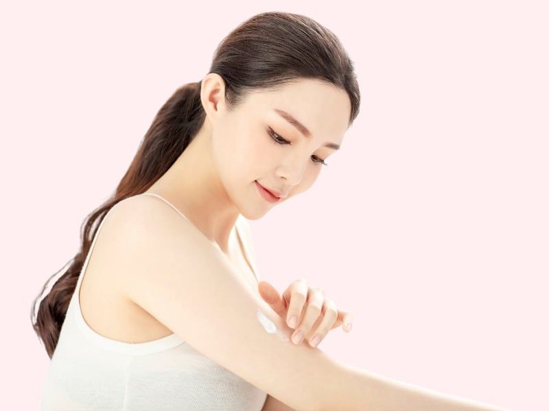 Hướng dẫn dưỡng trắng da body tại nhà như spa