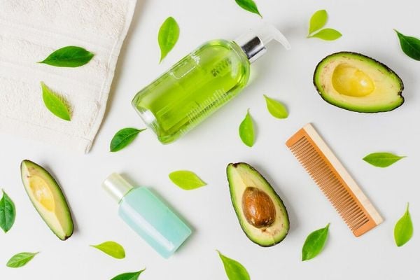 Tìm hiểu ngay mẹ bầu có nên dùng dầu gội hữu cơ không?