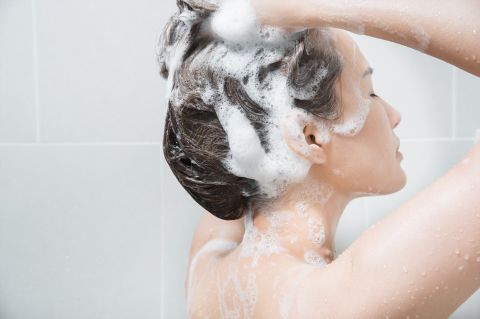 Bí quyết giữ tóc bồng bềnh suốt cả ngày mà không lo bết dính