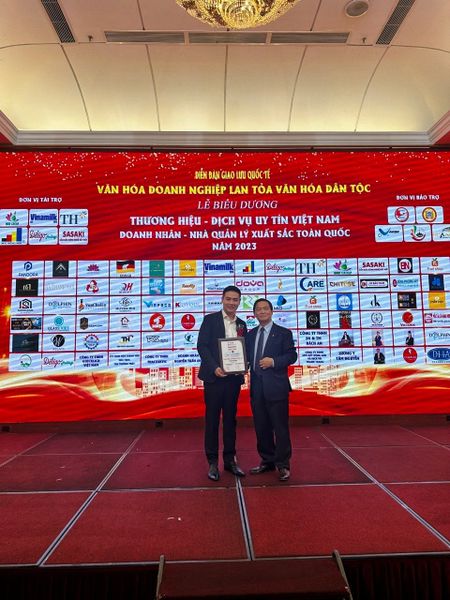 Weilaiya vinh dự nhận giải thưởng Top 100 Thương hiệu hàng đầu Việt Nam